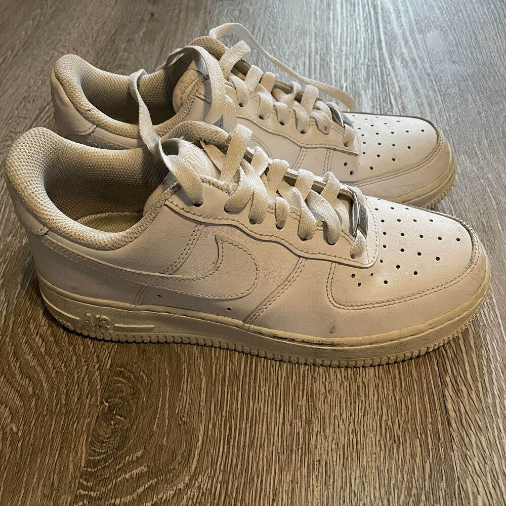 Nike Air Force 1 Low Top White Leather Lace-Up Sneaker Women's US 6.5
